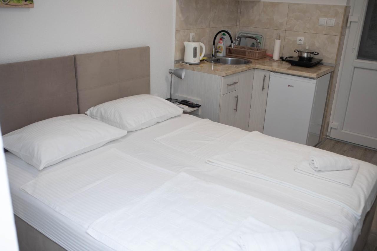 Apartmani Budimcic เทรบินเย ภายนอก รูปภาพ
