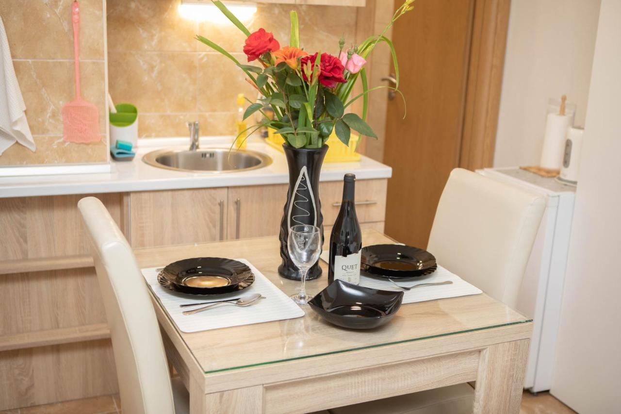 Apartmani Budimcic เทรบินเย ภายนอก รูปภาพ